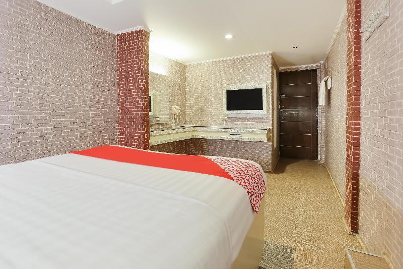 Oyo 191 Paradise Apartelle Otel Manila Dış mekan fotoğraf